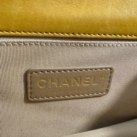 Chanel Chevron Gabrielle Flap Bag - Picture 14 of 15